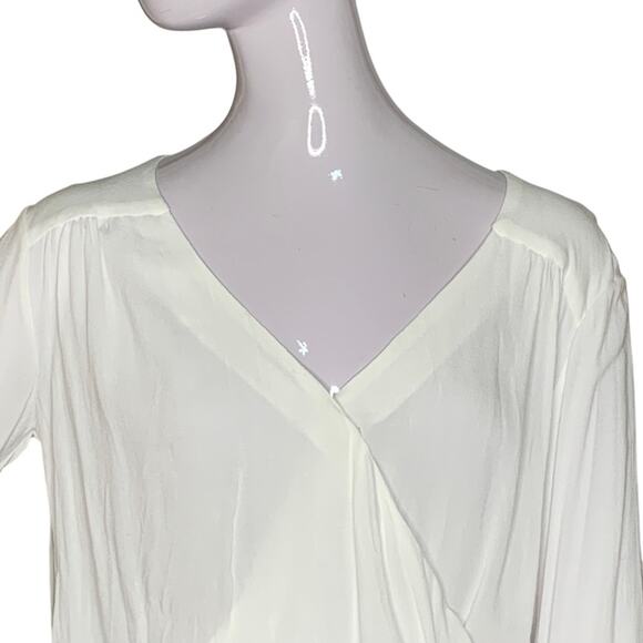 Olivaceous NWT Bodysuit Bell Pleated Long Sleeve White Two Snap Buttons Size M - Picture 2 of 12